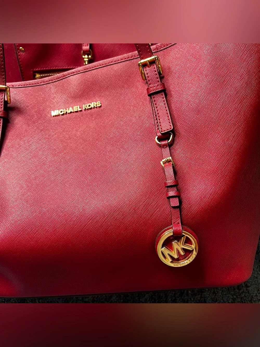 Michael Kors Jet Set Travel Tote Bag in Red Leather Multi-Function Shoulder Bag